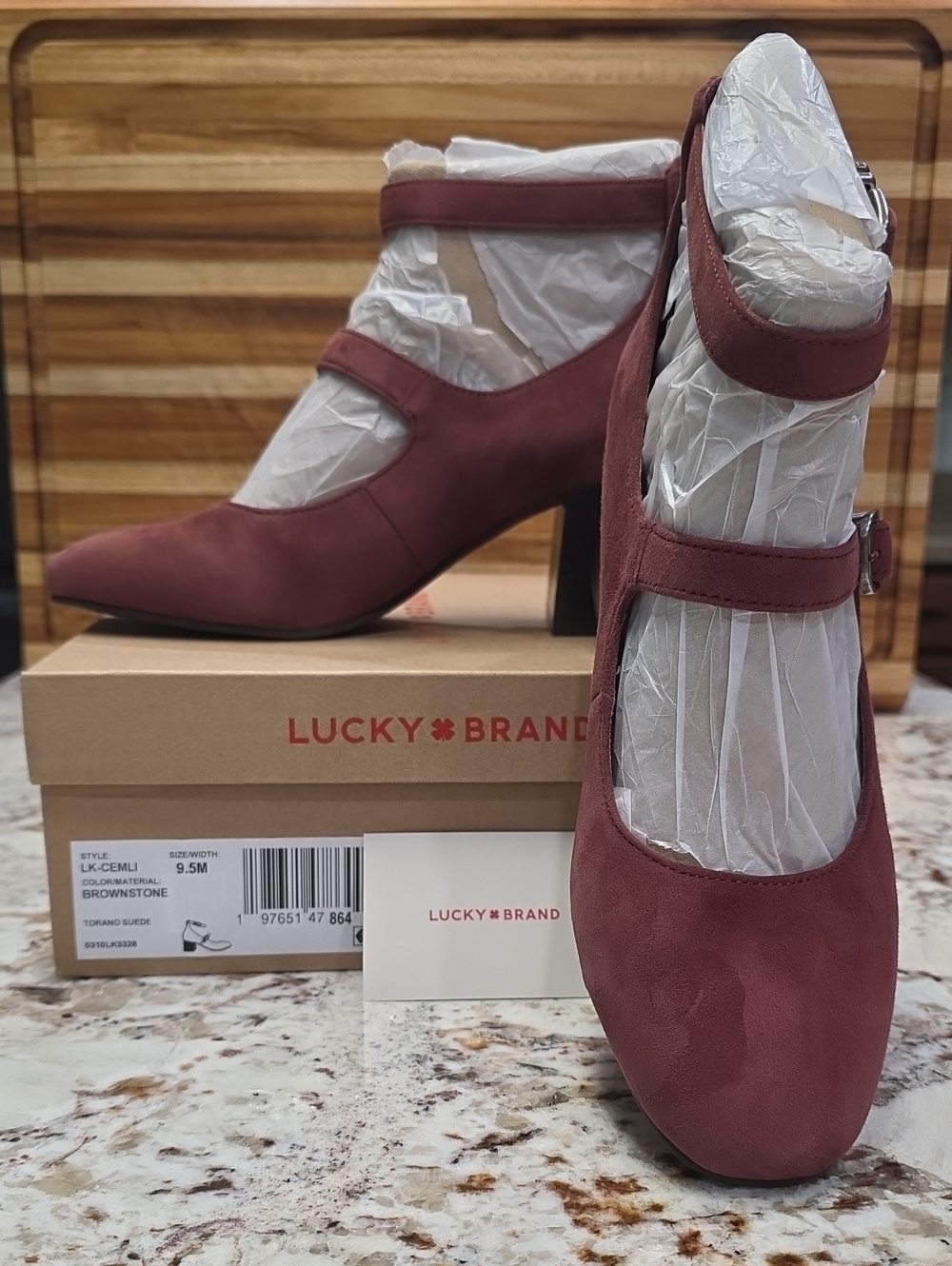 🍂 Lucky Brand Sz 9.5 Brownstone Suede Double-Strap Mary Jane Heels

Classic mee